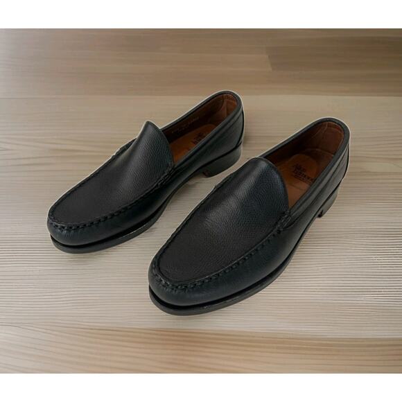 Allen Edmonds Sanibel loafers 
Size 7 s-l400.jpg main image 4